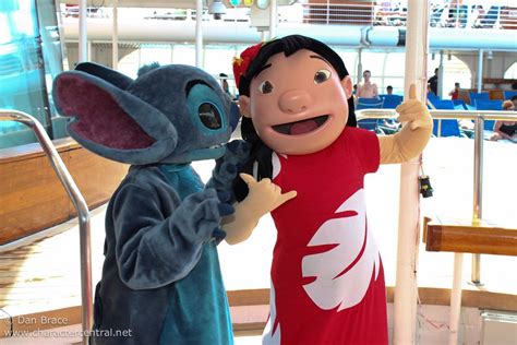 Stitch At Disney Character Central Stitch Lilo And Stitch Disney Characters