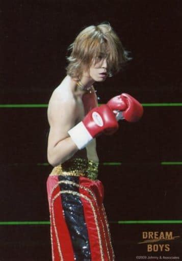 KAT TUN Kazuya Kamenashi Live Photo Above Knee Costume Red Black Gold Naked Upper Body