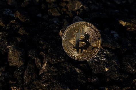 The cryptocurrency market cap dropped below $1.8 trillion on friday after the recent crash in bitcoin and other digital assets. Is it time for Bitcoin to 'decouple' from the rest of the ...
