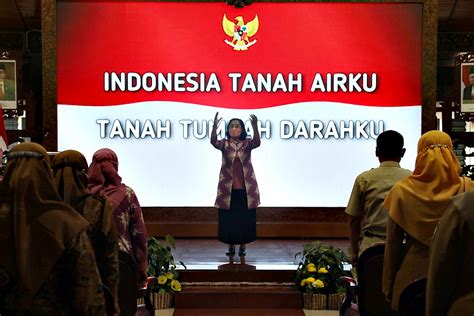 Infopublik Dirigen Lagu Kebangsaan Indonesia Raya