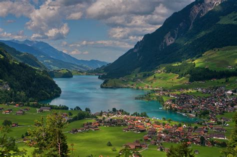 Switzerland, officially the swiss confederation, is a country situated at the confluence of western, central, and southern europe. Switzerland Tourism on Twitter: "MT @carolinevonb: Lake # ...