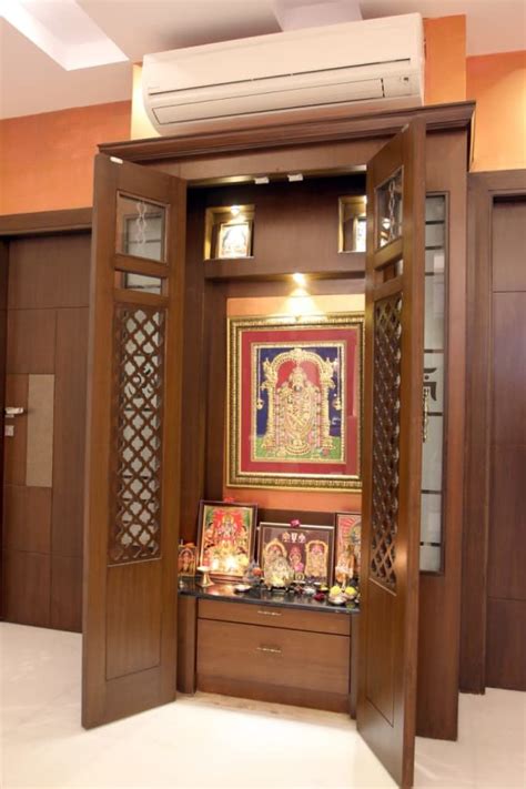 Find simple pooja room/temple designs and styles online for small homes & flats in various types like wall mounted, cabinet, cupboard and plywood. Homify modern walls & floors | homify | Room door design ...