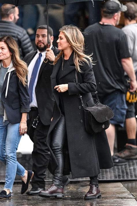 Jennifer Aniston Arrives At Jimmy Kimmel Live In Hollywood 12052018
