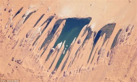 It is spread over 9,000,000 square km. Discover Mesmerising Space Photos of Deserts - Strange Sounds