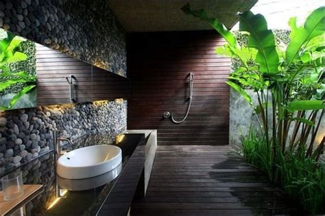 33 The Best Jungle Bathroom Decor Ideas To Get A Natural