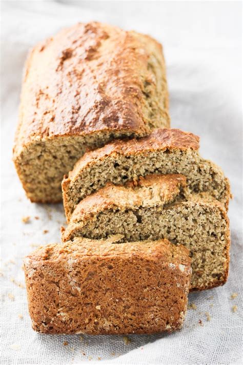 Oat Bran Banana Bread | MariaUshakova.com