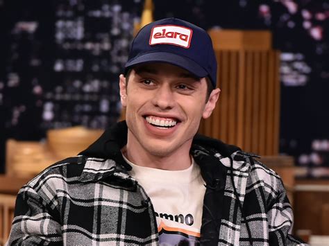 Here's a rundown of pete davidson's tattoos—or at least the ones that are visible. Pete Davidson and Ariana Grande on the Rocks? 'SNL' Star Covers Bunny Ears Tattoo