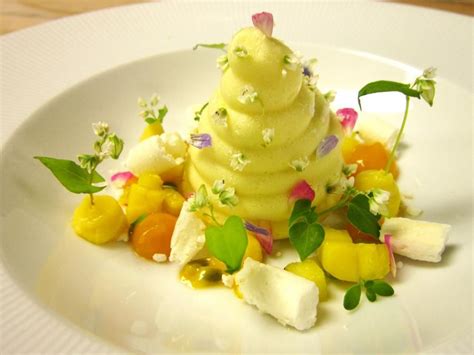 Creatividad Gastronomica Chef Antonio Bachour Frozen Mango Semifreddo In Passion Fruit Foam