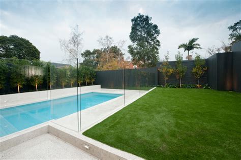 Lambeth Road Modern Swimming Pool And Hot Tub Melbourne By Frameless Impressions Houzz Uk