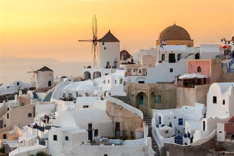 Why The Prominent Attractions Of Greece Are Painted In Blue And White