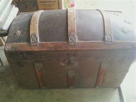 Rare Antique Victorian Steamer Domed Trunk W Rare Tray