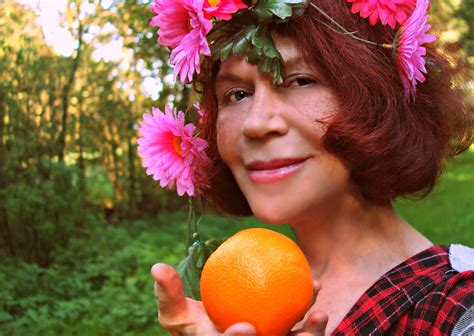 Fotos Gratis Mujer Fruta Retro Naranja Retrato Rojo Produce