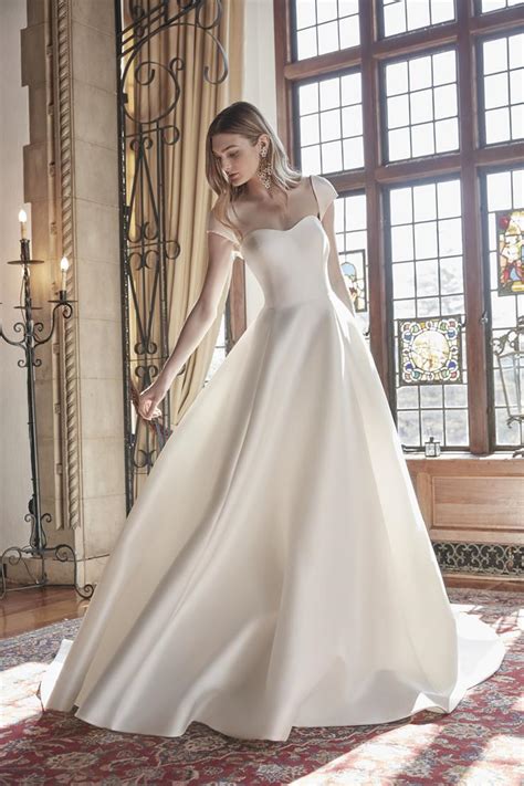 Sareh Nouri Call Me Fancy Town And Country Bridal