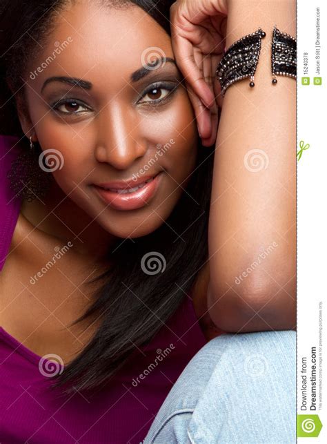 Mujer Negra Hermosa Foto De Archivo Imagen De Africano 15240378