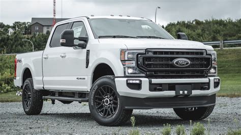 Star White 2022 Ford F 350 Lariat Black Appearance Pack Review Youtube
