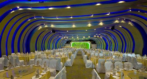 Check spelling or type a new query. Empire Hotel Subang en Kuala Lumpur | BestDay.com