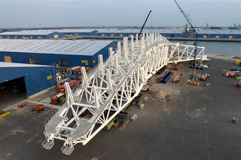 Bottom structure originally ships were constructed with single bottoms, liquid fuels and fresh water single bottom construction. Pipe Cutting for World's Largest Maritime Vessel | HGG 3D ...