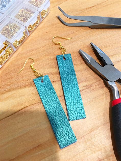 Know how to make these simple lightweight dangle earrings here. DIY Faux Leather Earrings Start to Finish: Silhouette ...