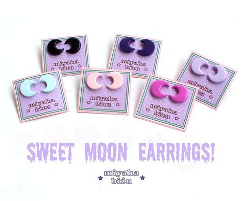Miyakabizu Moon Earrings Sweet Moon Unique Items Products