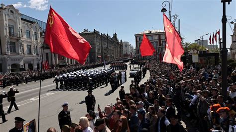 Just One Tank Rolls Through Moscow S Red Square For Stripped Back Victory Day Parade World