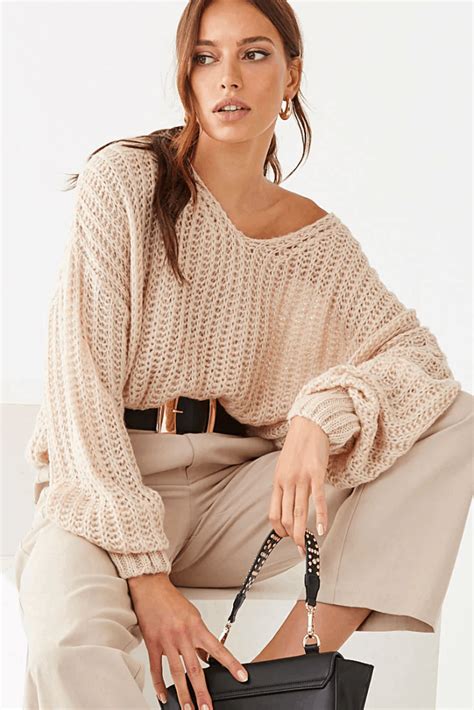 Fall Tops 2019 16 Cute Fall Tops You Need In Your Closet Sponsored