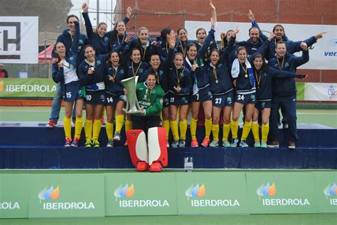 La liga femenina sigue su andadura, los equipos valencianos mantienen el nivel de competencia en la liga de sala y el c.d. Empiezan las Ligas de hockey masculino y femenino | CCVM