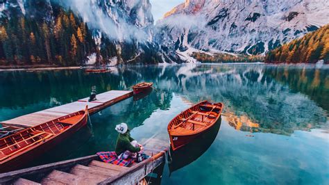 Boats On Body Of Water With Reflection Of Mountains And Trees 4k Hd