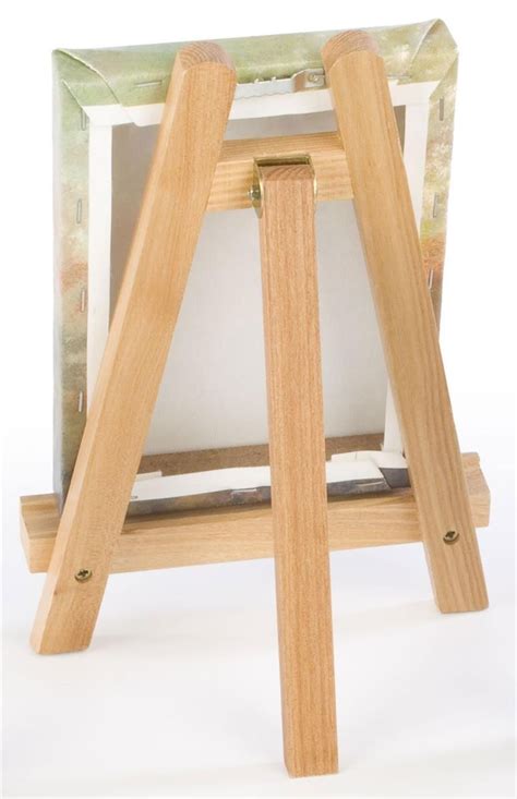 Tabletop Easel With A Natural Finish Diy Easel Wood Tabletop Easel