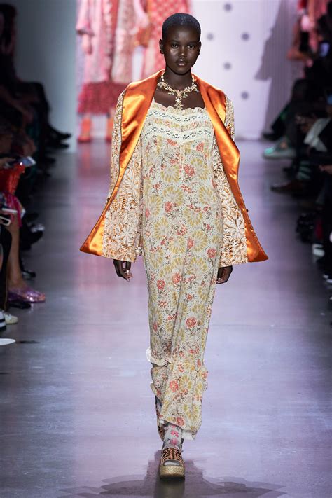 anna sui spring 2020 ready to wear collection vogue 2020 fashion trends fashion 2020 daily