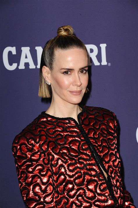 Finding her absolutely gorgeous, sarah takes her home and cleans her up. Sarah Paulson Attends the 21st Costume Designers Guild ...