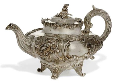 A Victorian Silver Teapot Victorian Teapots Silver Teapot Potte