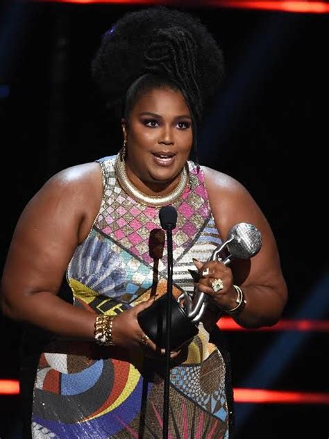 Lizzo Brasil On Twitter Lizzo Conquistou Um Naacp Image Awards De