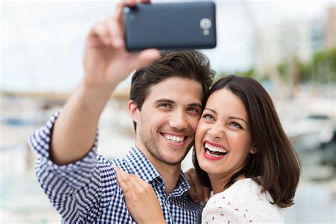 3 Things You Can Do To Step Up Your Selfie Game