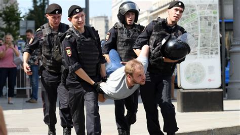 Moscow Police Detain 1074 People At Opposition Election Protest Cnn