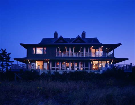 Cwb Architects Build Modern Sea Front Thai Beach House In Southampton