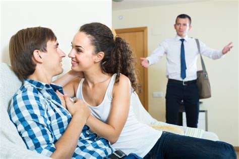 The series describes what is happening with the fate of people who are cheating and who are being cheated on. I'm Cheating On My Husband And Here's Why