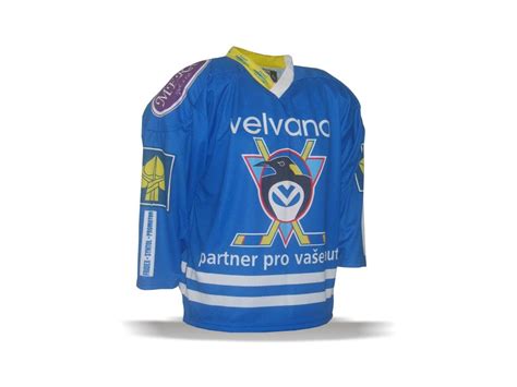 Od sezony 2020/21 působí v 1. 028 Dres HC VELVANA 2000-01 modrý - RYTÍŘI KLADNO ...