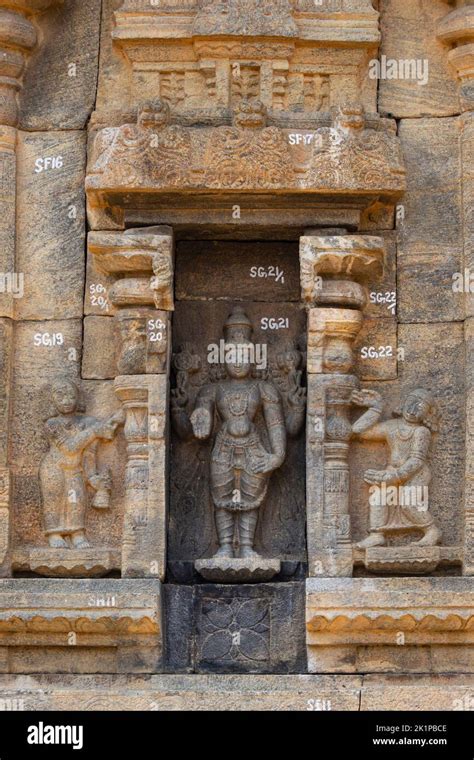 Sculpture Of Lord Vishnu With Maids Both Side Yelandur Chamarajanagar