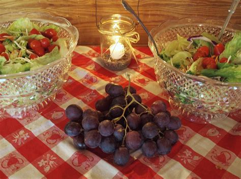 We suggest you combine the aperitivos, antipasto and insalata and serve all at the same time. P6017692.JPG 1,600×1,193 pixels | Italian dinner party ...