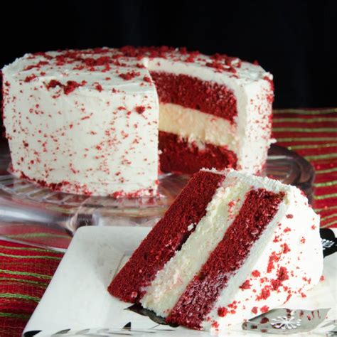 Red Velvet Cheesecake Cake With White Chocolate Cream Frosting