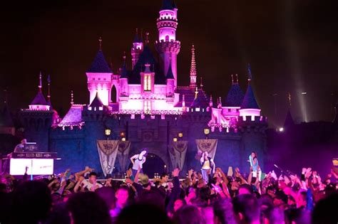 News Disneyland Grad Nite Expanded To California Adventure Theme