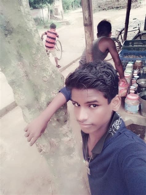 Abhijit Taking Selfie Desicomments Com