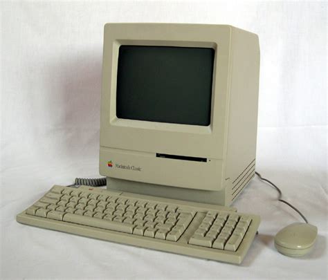 The mac iici was a faster version of the iicx, and one of the more popular macs ever. The Evolution of Apple Design Between 1977-2008 ...