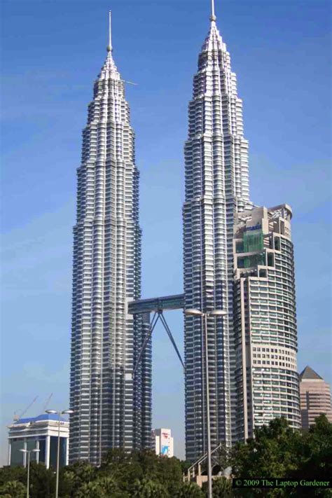 World Visits Petronas Tower Twin Skyscrapers Malaysia
