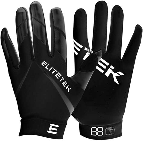 10 Best Football Gloves For Catching In 2023 Buyers Guide