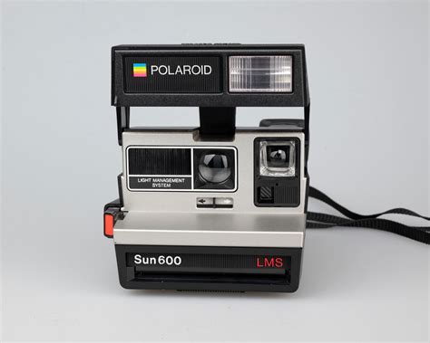 Polaroid Sun 600 Lms Instant Film Camera Serial K3q39243na New Wave