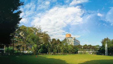 Please contact or visit the official website of 中原大學 for detailed information on facilities and services provided, including the type of scholarships and other financial aids offered to local or international students; 2014大學入學指南-優質大學‧幫你圓夢