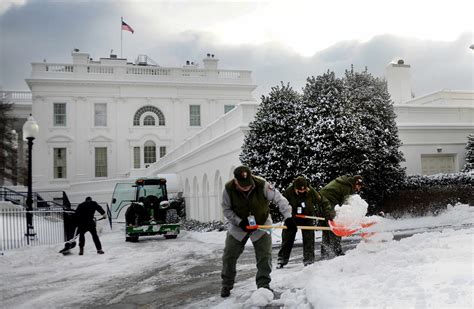 Snow Hits Washington After Moving Through Southern Us Wsj