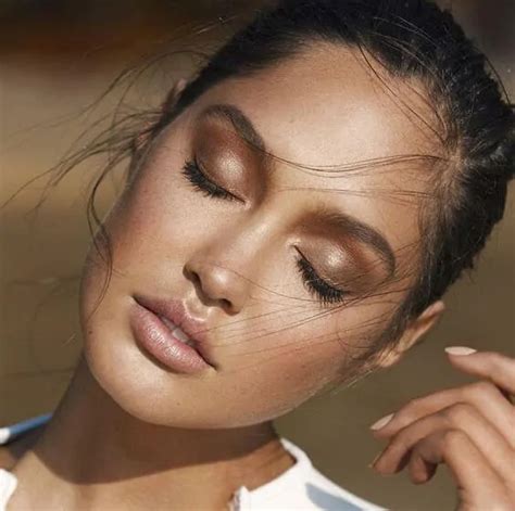 Flawless Bronze Makeup Ideas For Your Sun Kissed Skin All For Fashion