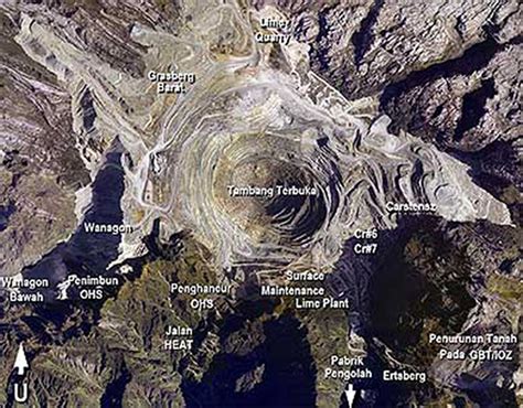 Postingan video gunung emas ini viral setelah seorang jurnalis lepas bernama ahmad algohbary mengunggahnya di twitter. puncak.Net.......: Ke Grasberg, Gunung Emas Papua, setelah 20 Tahun Dikelola PT Freeport